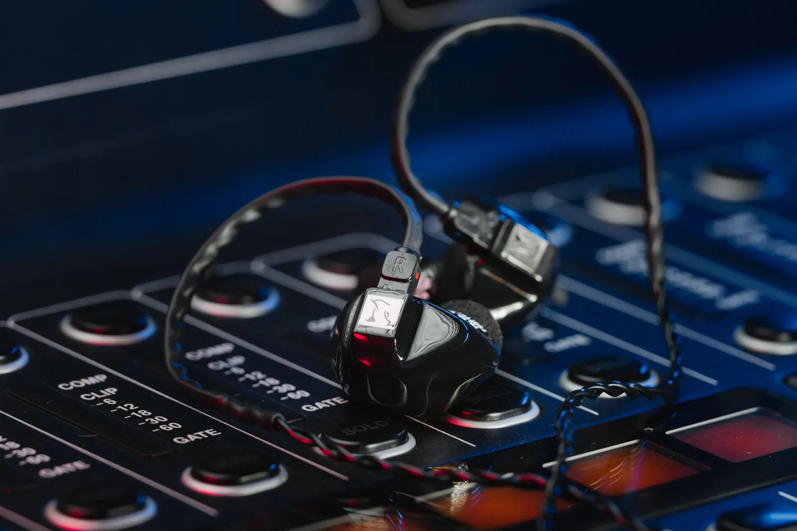 Maßgefertigte In-Ear-Monitore von Hörluchs