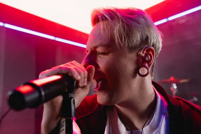 In-Ear-Monitoring Anpassung für Musiker bei OhrPunkt