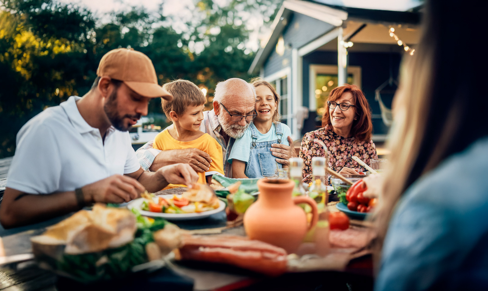 Familie verbringt gemeinsam Zeit