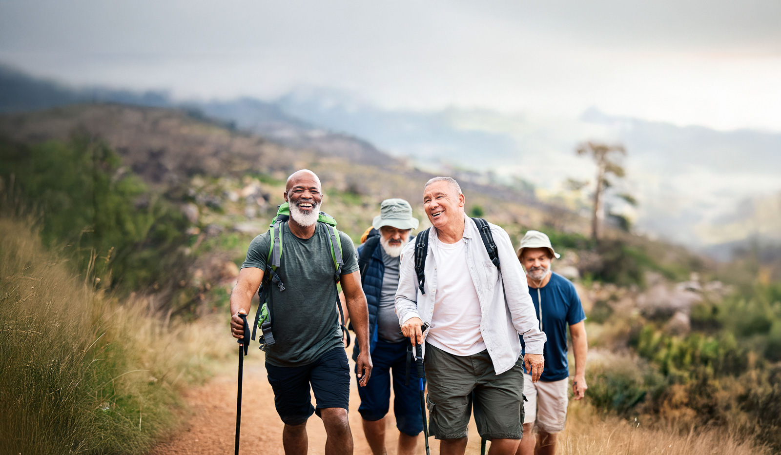 Gruppe Männer im Gespräch