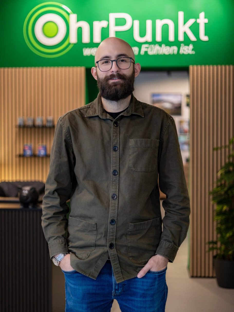 Portrait von Andrés González